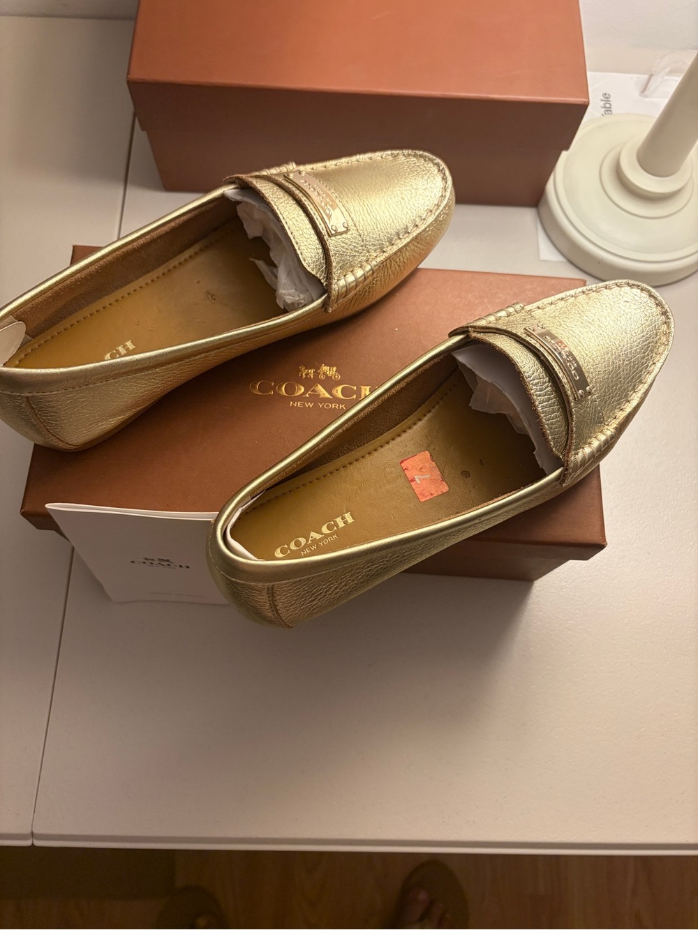 Coach Fredrica Metallic Tumbled Leather Loafers Gold Platinum Size 7M A4909